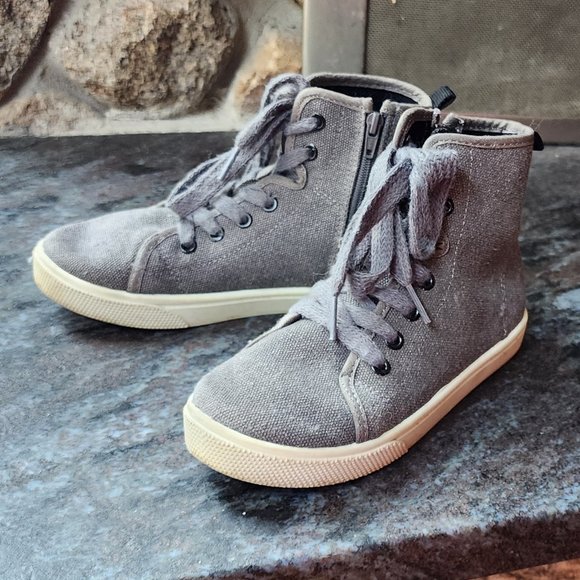 Cat & Jack Gray Canvas High-Top Sneakers Size 13 - Picture 2 of 16